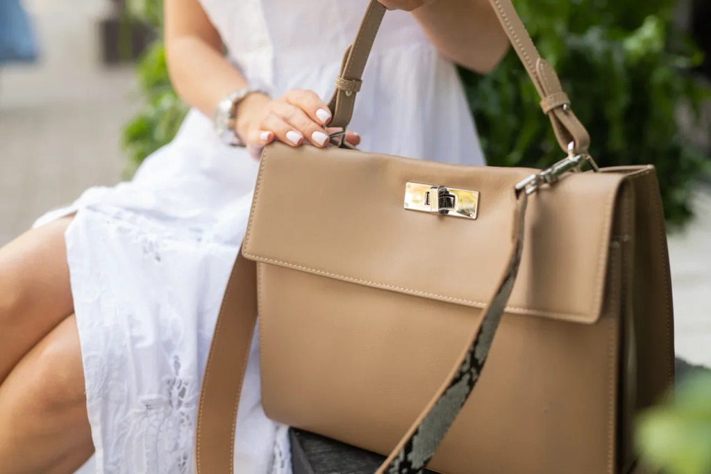 женские сумки