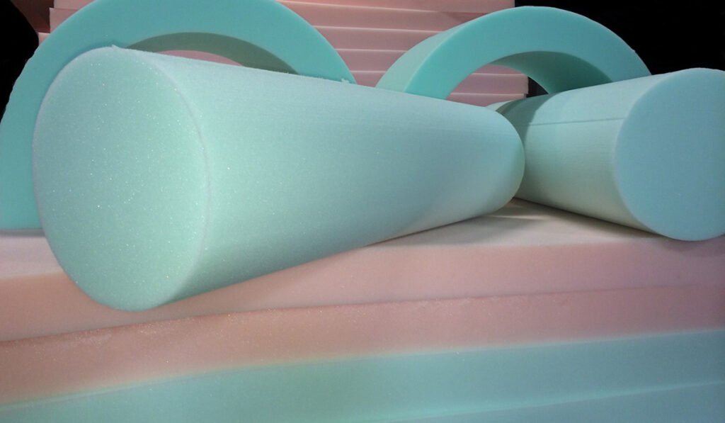 Поролон в рулонах: як обрати найкращий Поролон